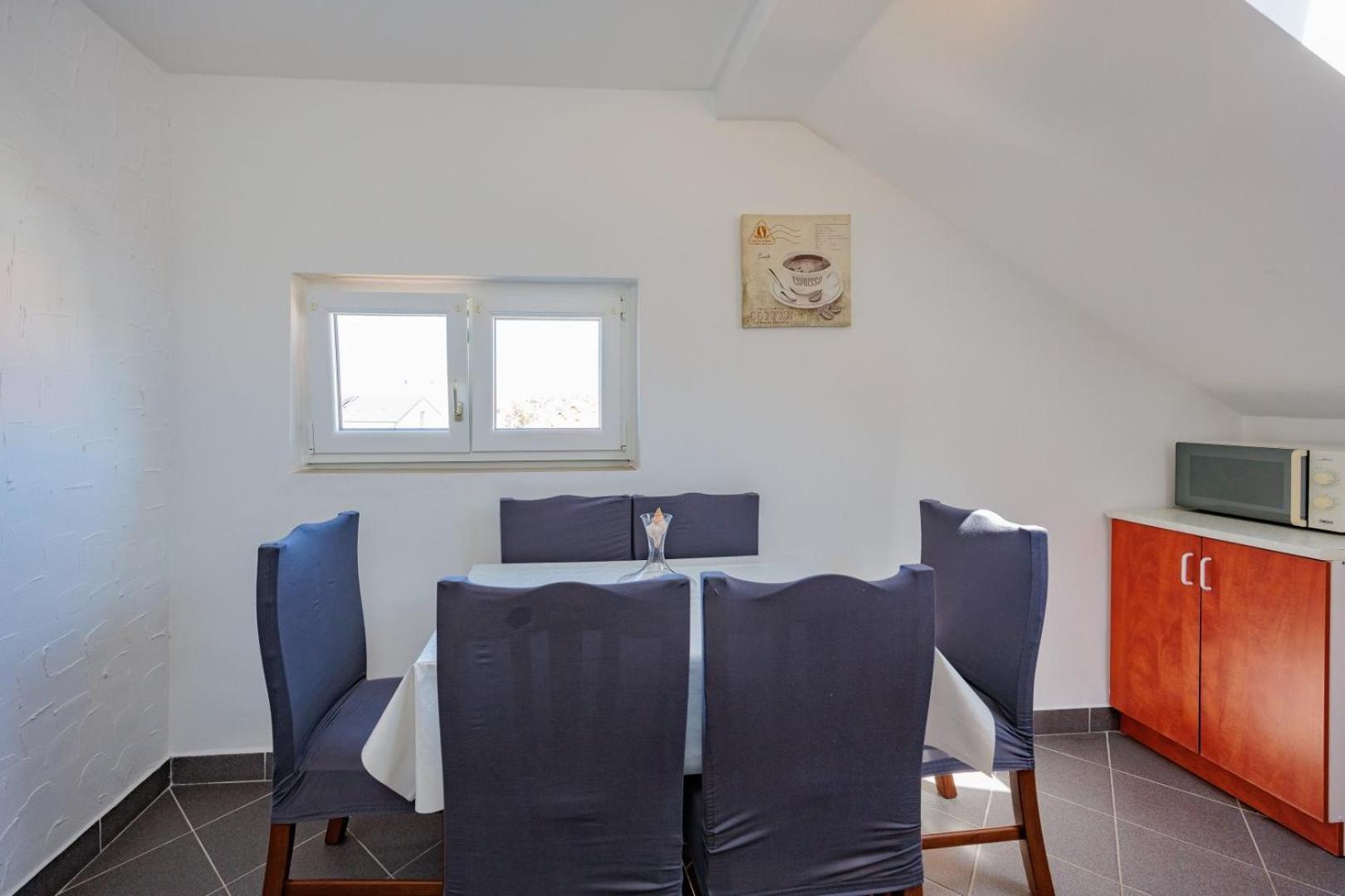 Crowonder Lucky Holiday House With Pool And Patio 30 Meters From The Beach Zadar Extérieur photo