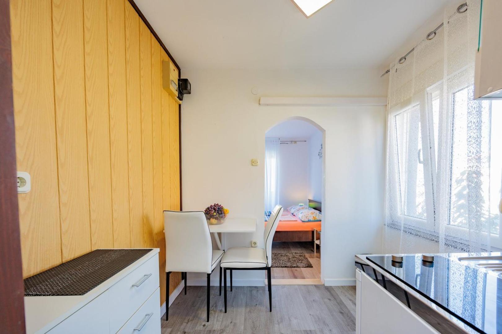 Crowonder Lucky Holiday House With Pool And Patio 30 Meters From The Beach Zadar Extérieur photo