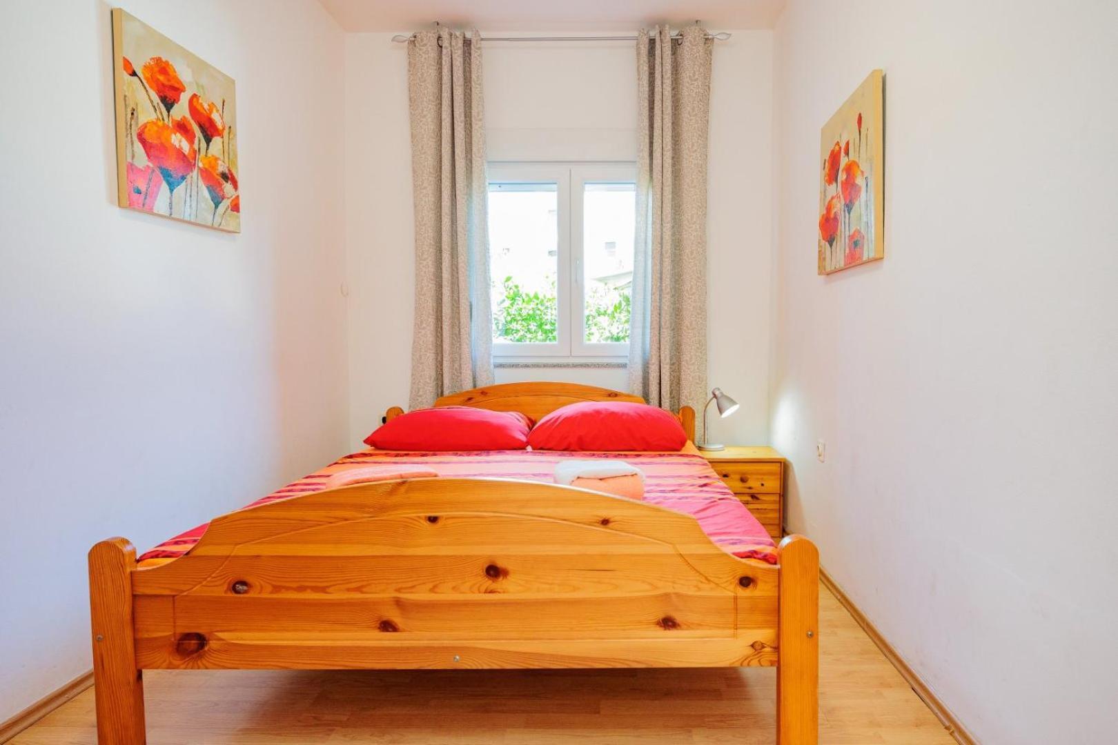 Crowonder Lucky Holiday House With Pool And Patio 30 Meters From The Beach Zadar Extérieur photo